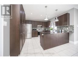 Dining room - 2 Beachville Circle, Brampton, ON L6X0V4 Photo 10