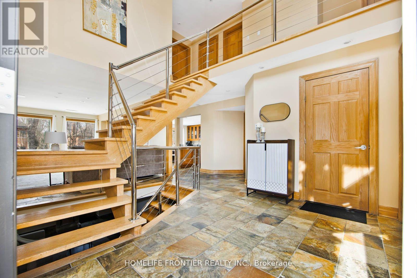 6124 HARDESTY CRESCENT - 3