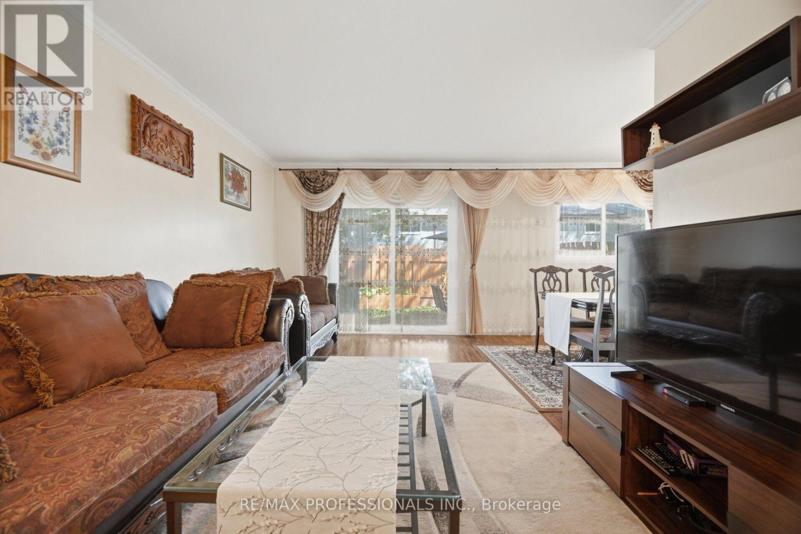 #114 2440 BROMSGROVE ROAD - 11