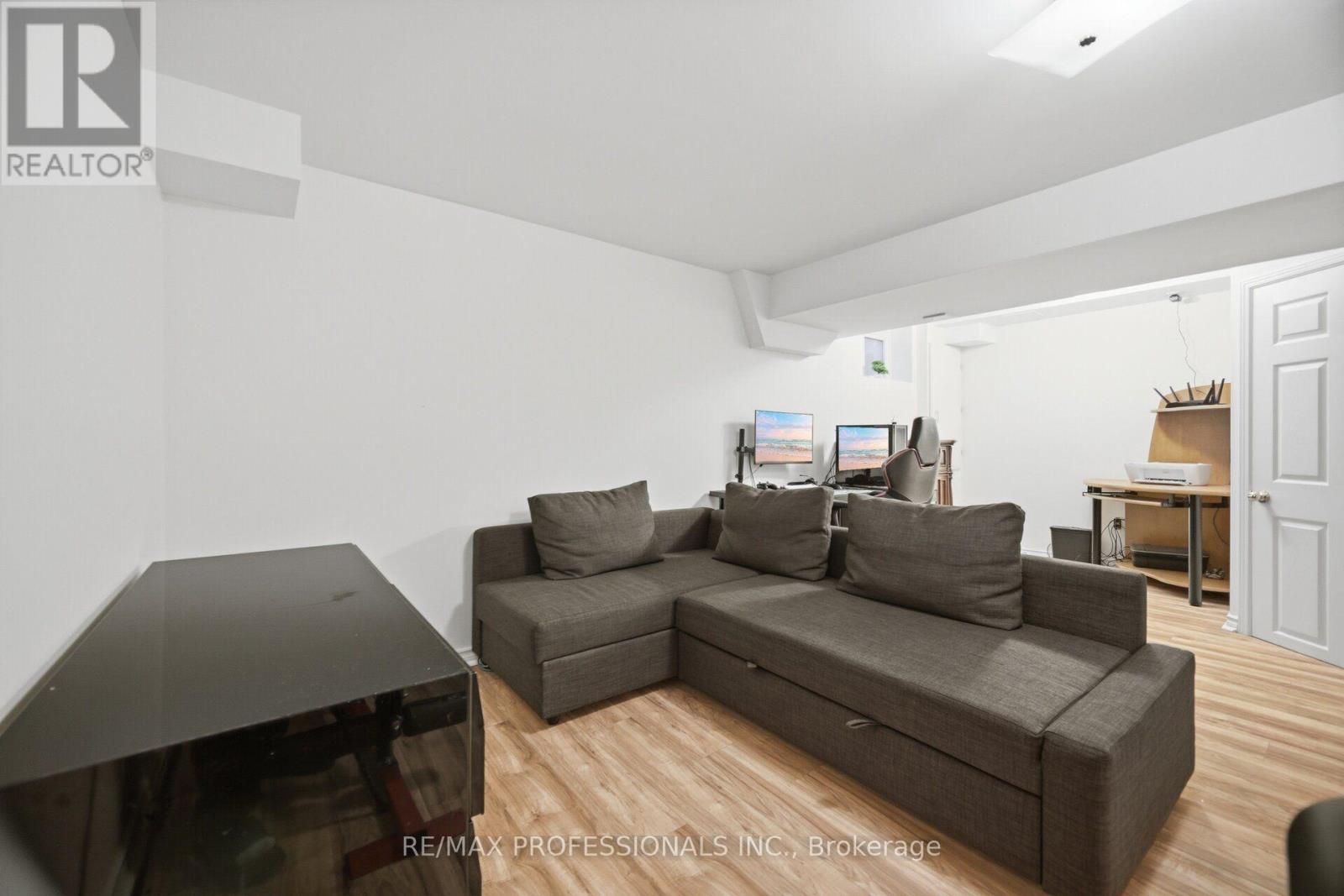 #114 2440 BROMSGROVE ROAD - 37