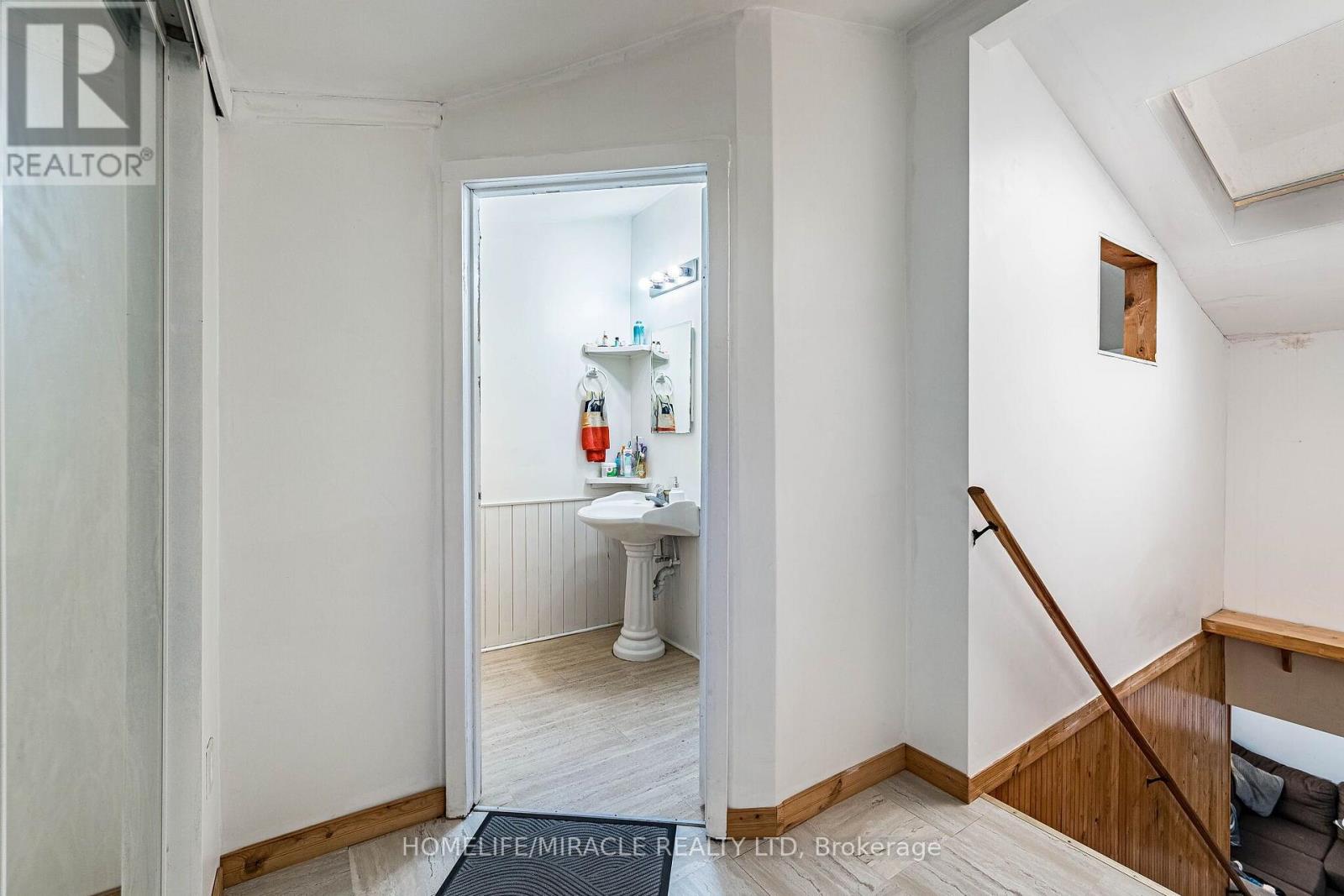 10662 WINSTON CHURCHILL BOULEVARD - 33