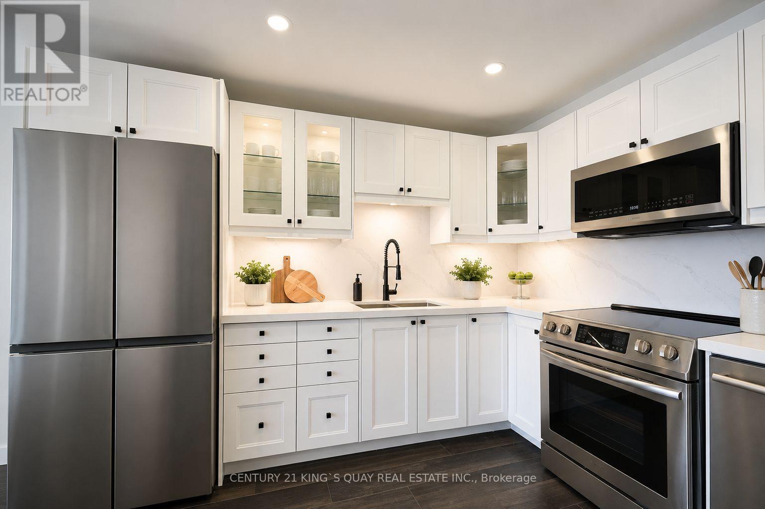 #502 25 AGNES STREET - 2