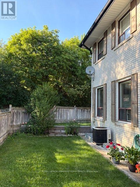 #19 61 ARDGLEN DRIVE - 5