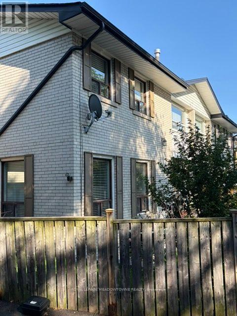 #19 61 ARDGLEN DRIVE - 7