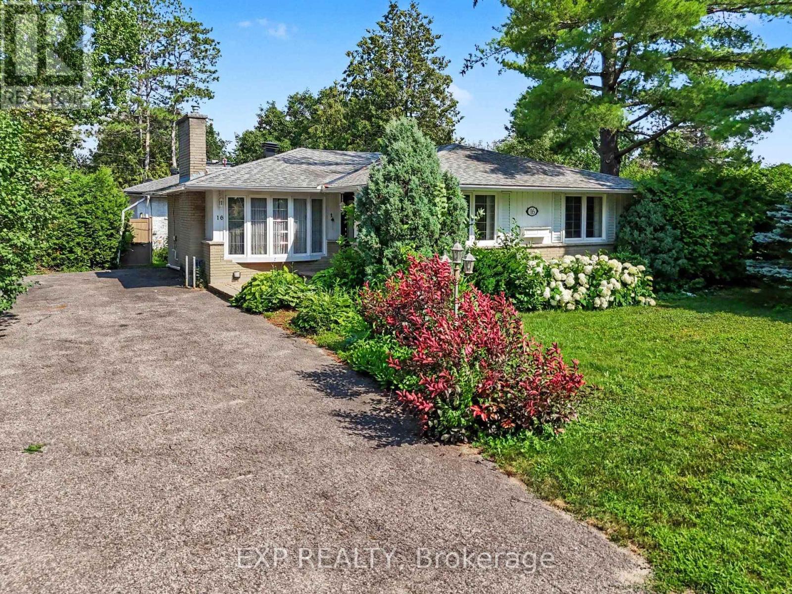 16 ELMSLEY CRESCENT - 36