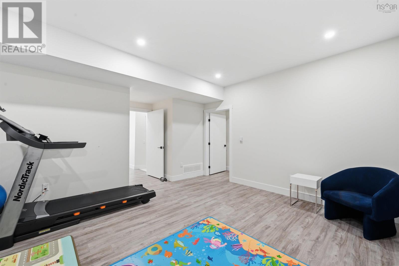 69 Sophia Street - 33