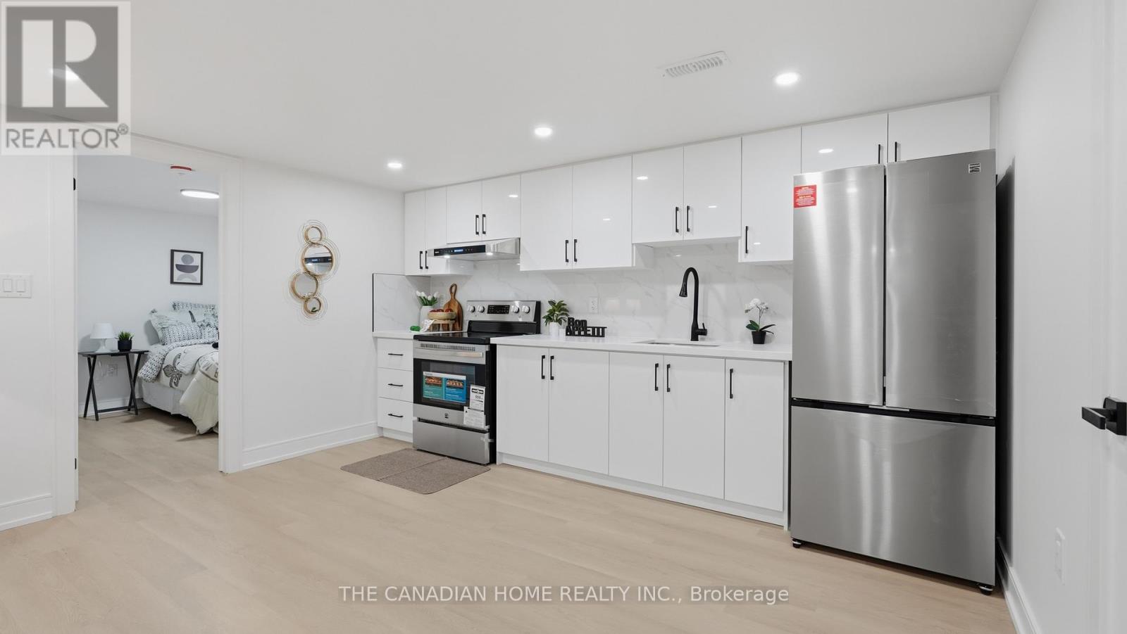 6041 CADHAM STREET - 17