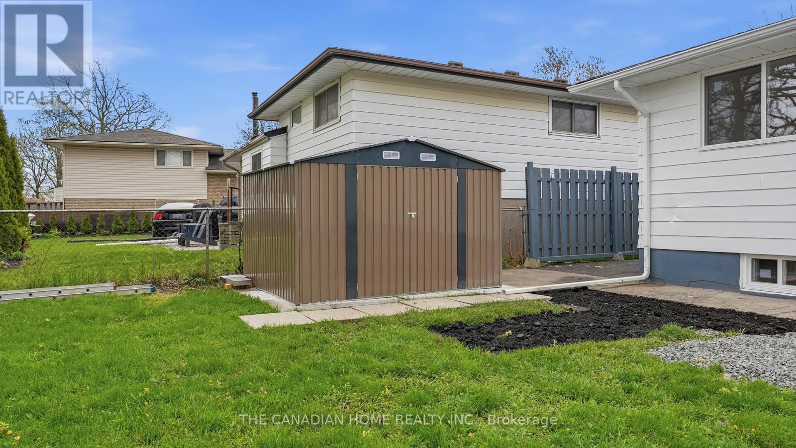 6041 CADHAM STREET - 32