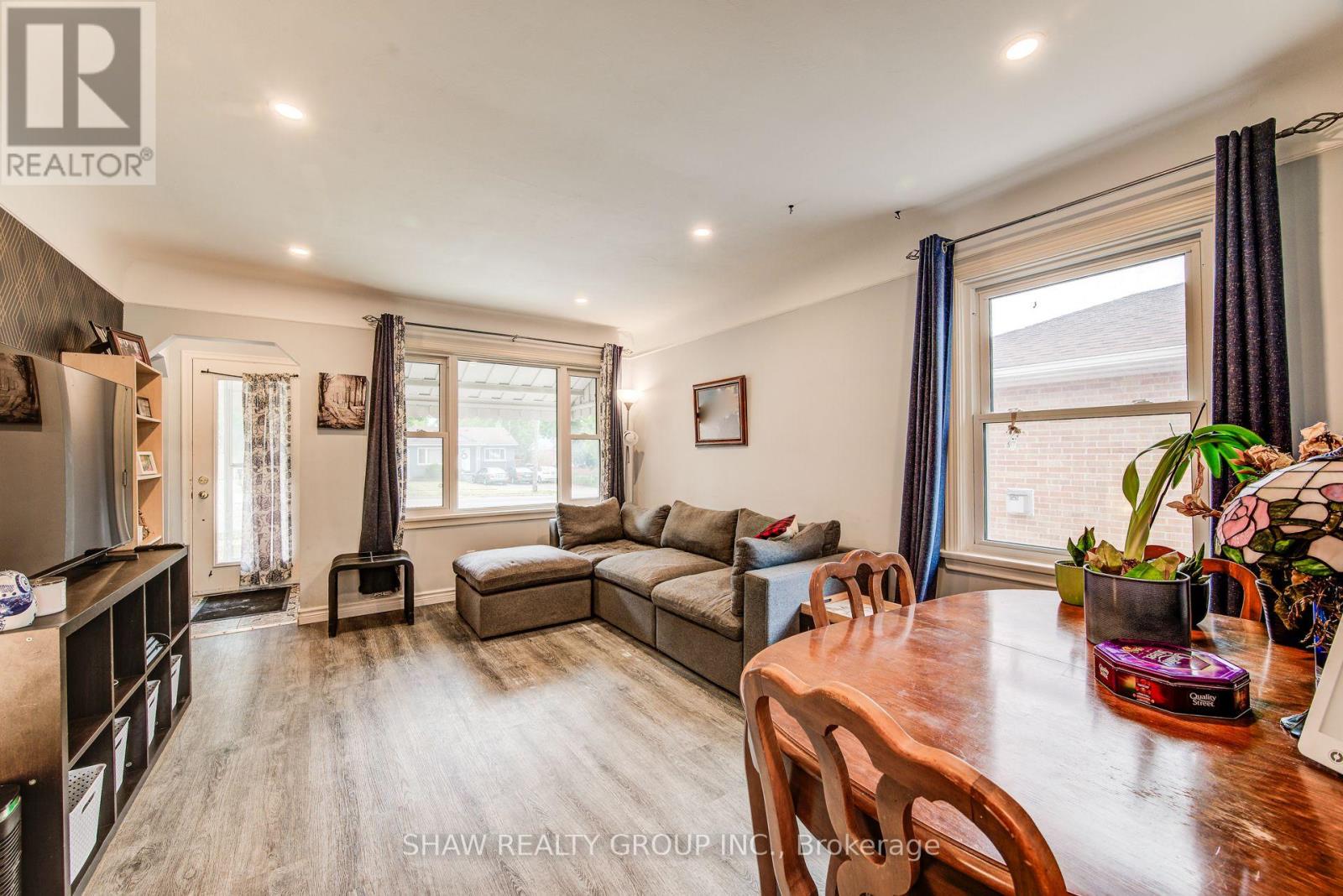 468 HIGHLAND ROAD - 10