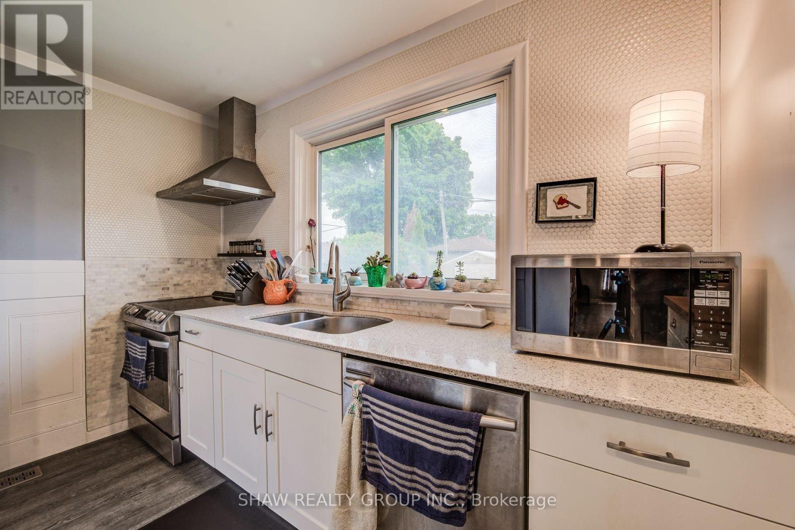 468 HIGHLAND ROAD - 13