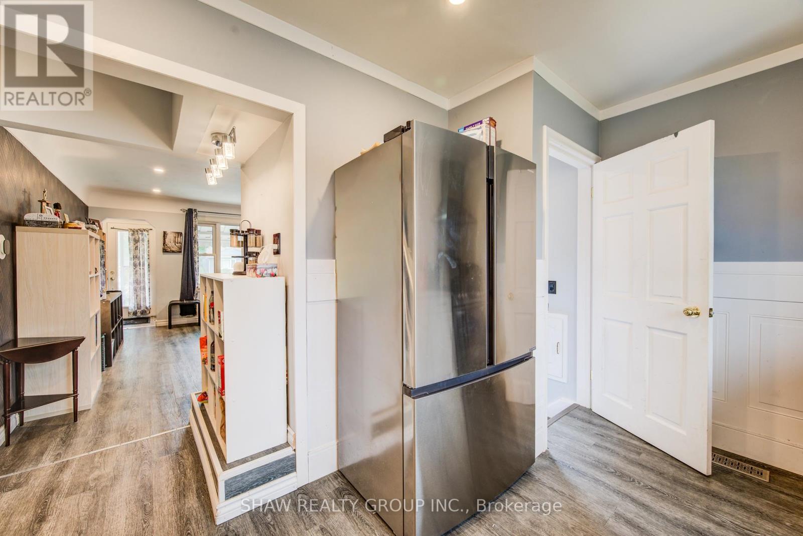 468 HIGHLAND ROAD - 16