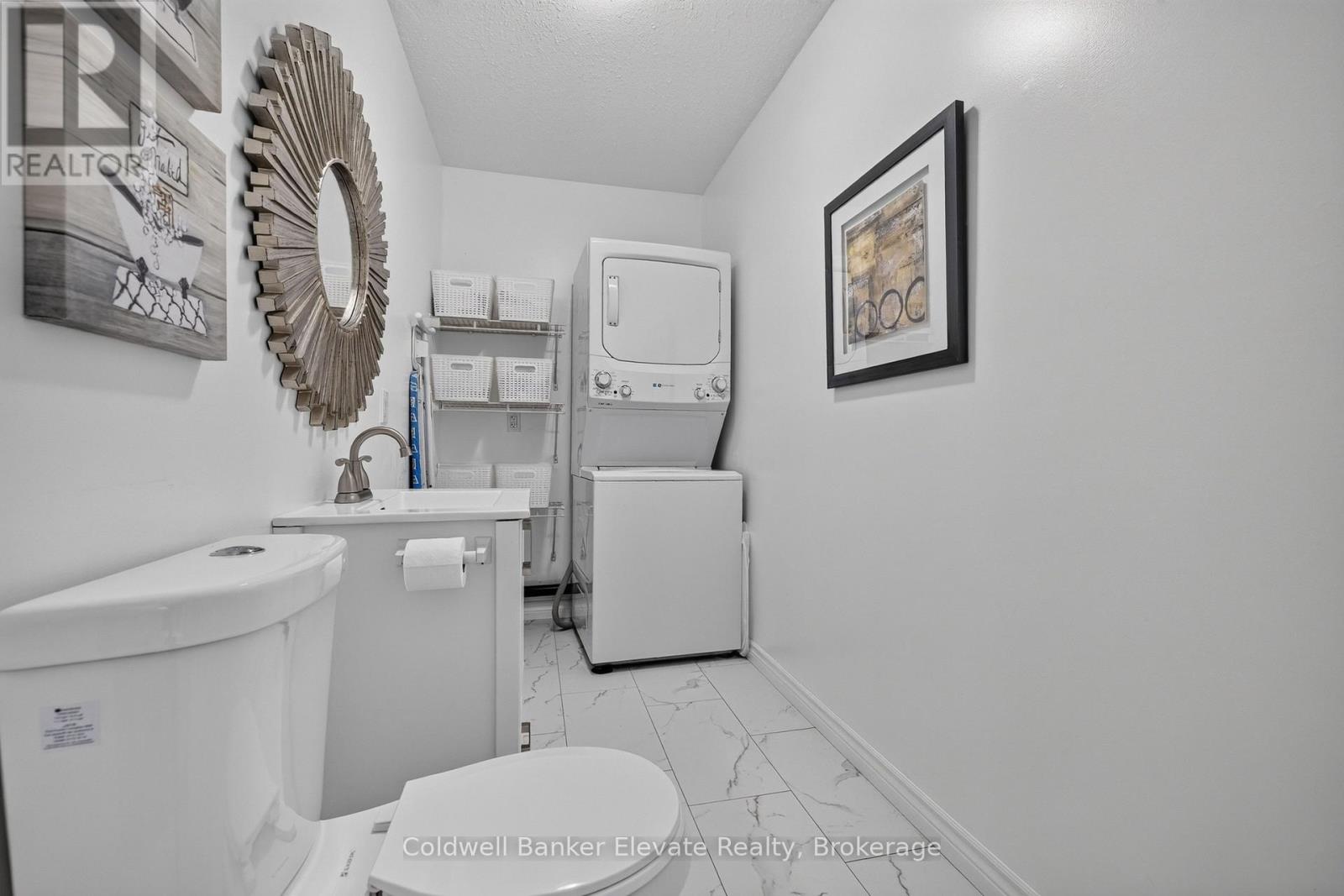 957 GZOWSKI STREET - Image 25