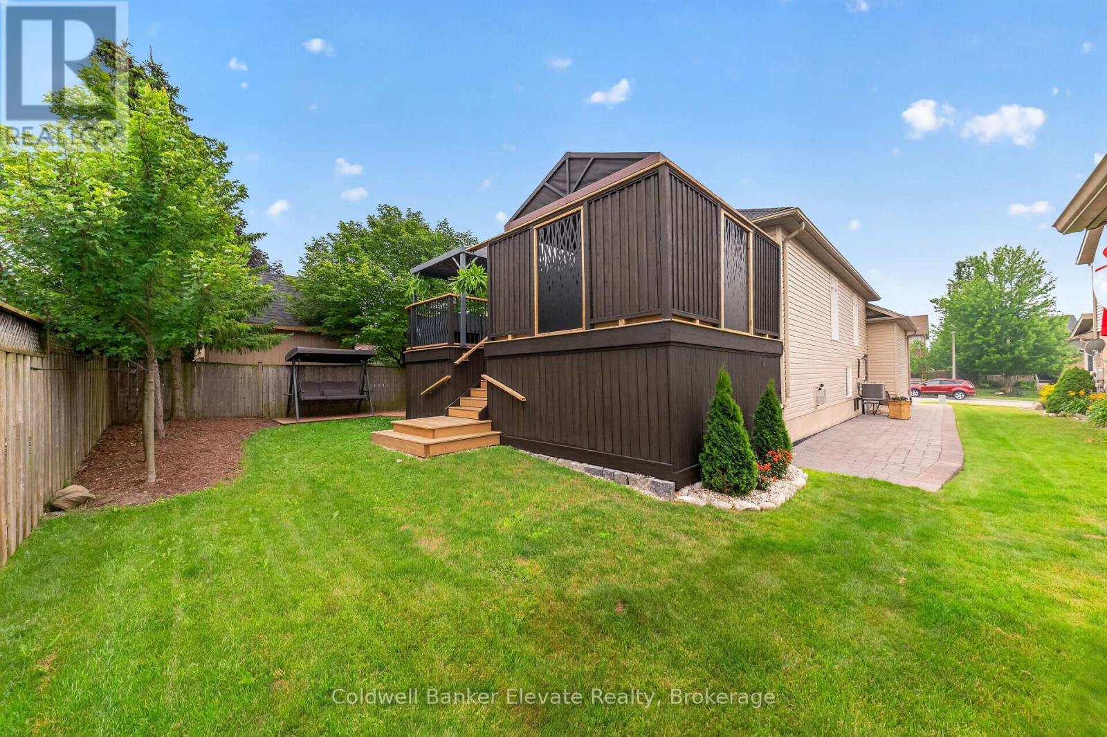 957 GZOWSKI STREET - Image 38