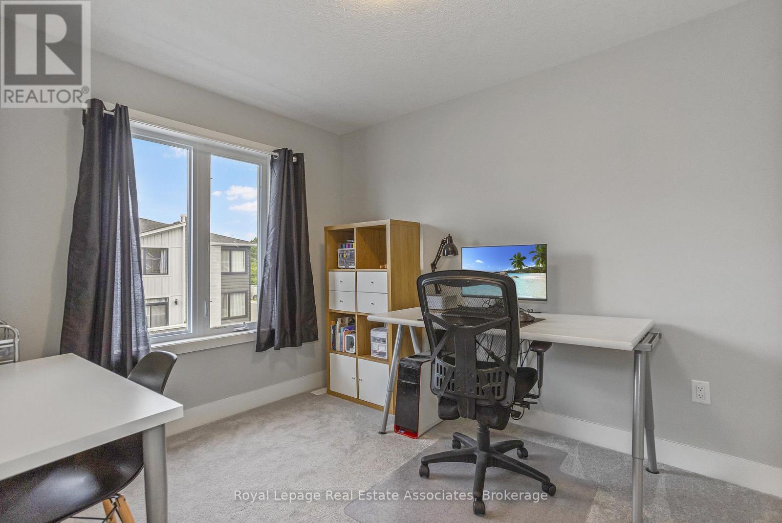 #16 177 EDGEVALLEY ROAD - 33