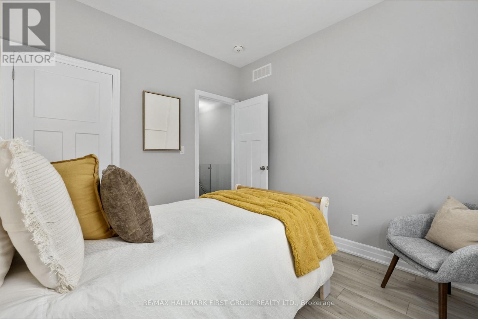 31 MERCEDES DRIVE - Image 25