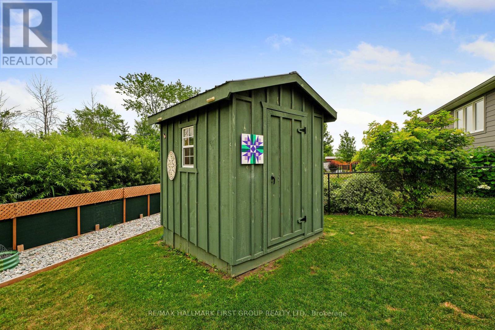 31 MERCEDES DRIVE - Image 40