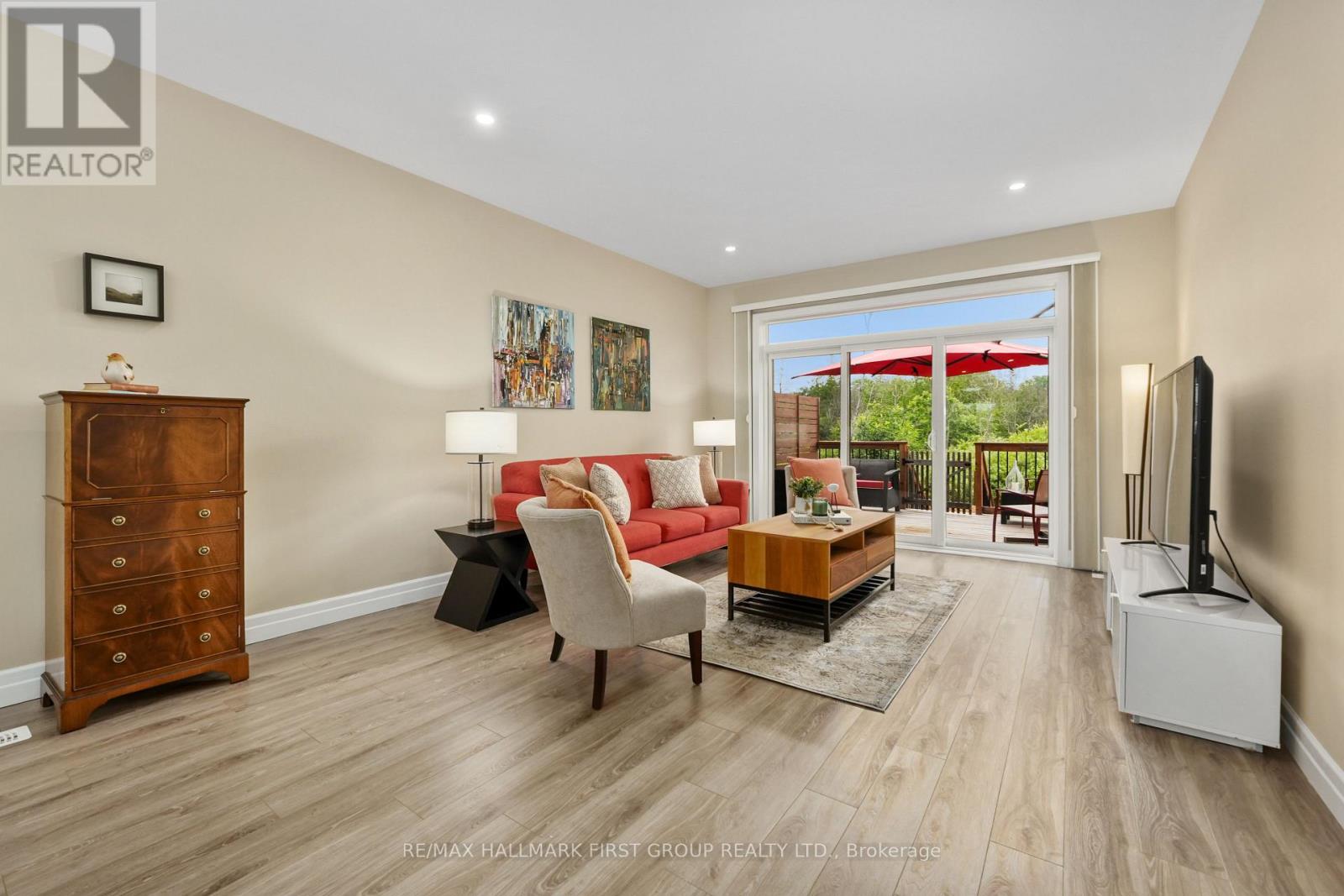 31 MERCEDES DRIVE - Image 8