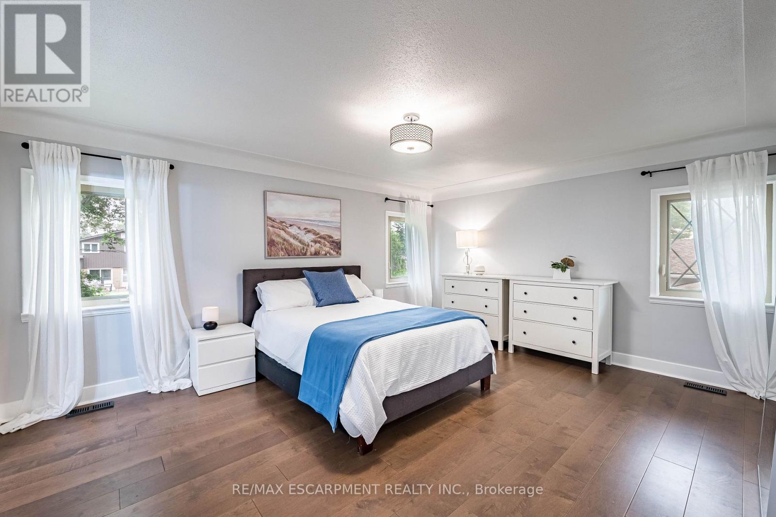 9 HILTS DRIVE - 19
