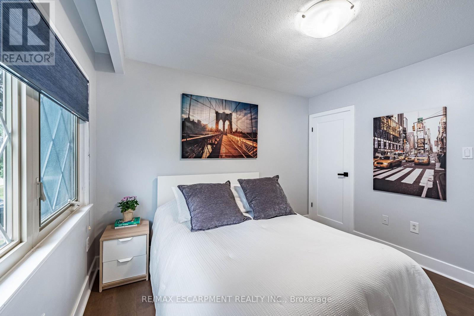 9 HILTS DRIVE - 27