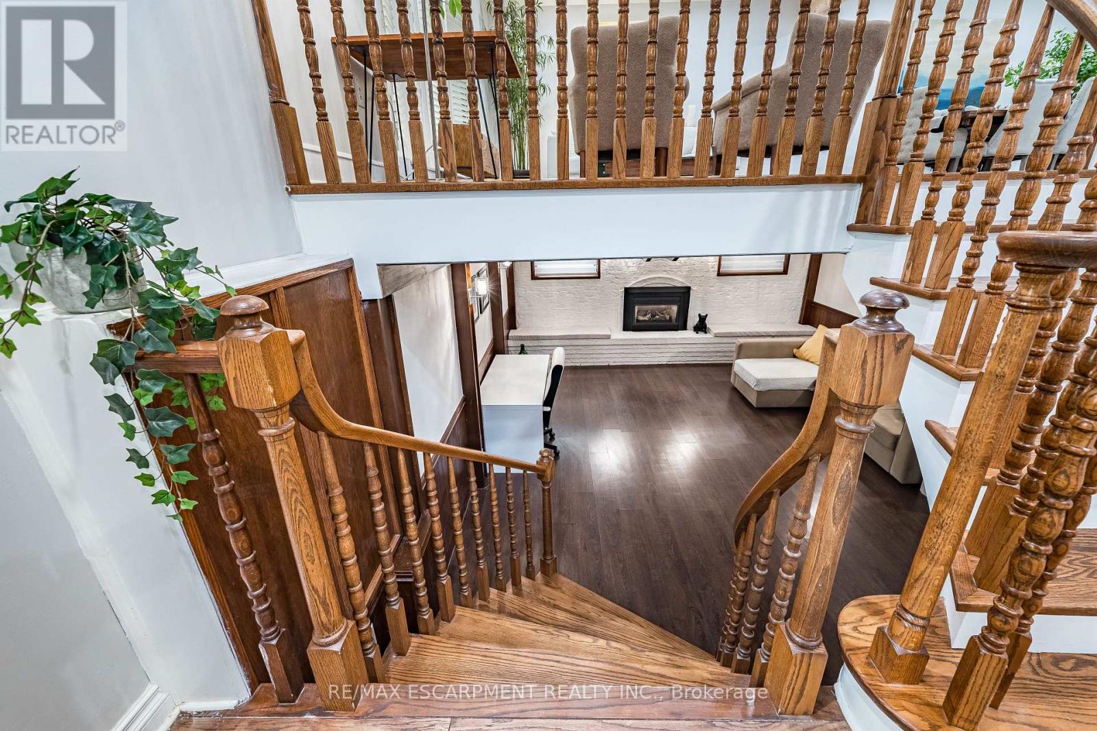 9 HILTS DRIVE - 29