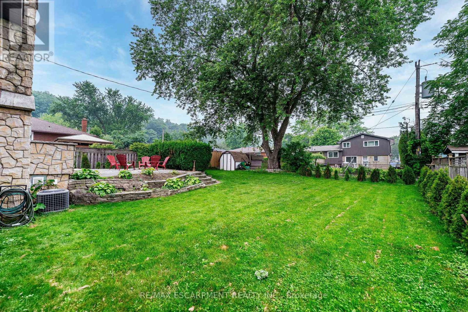 9 HILTS DRIVE - 35