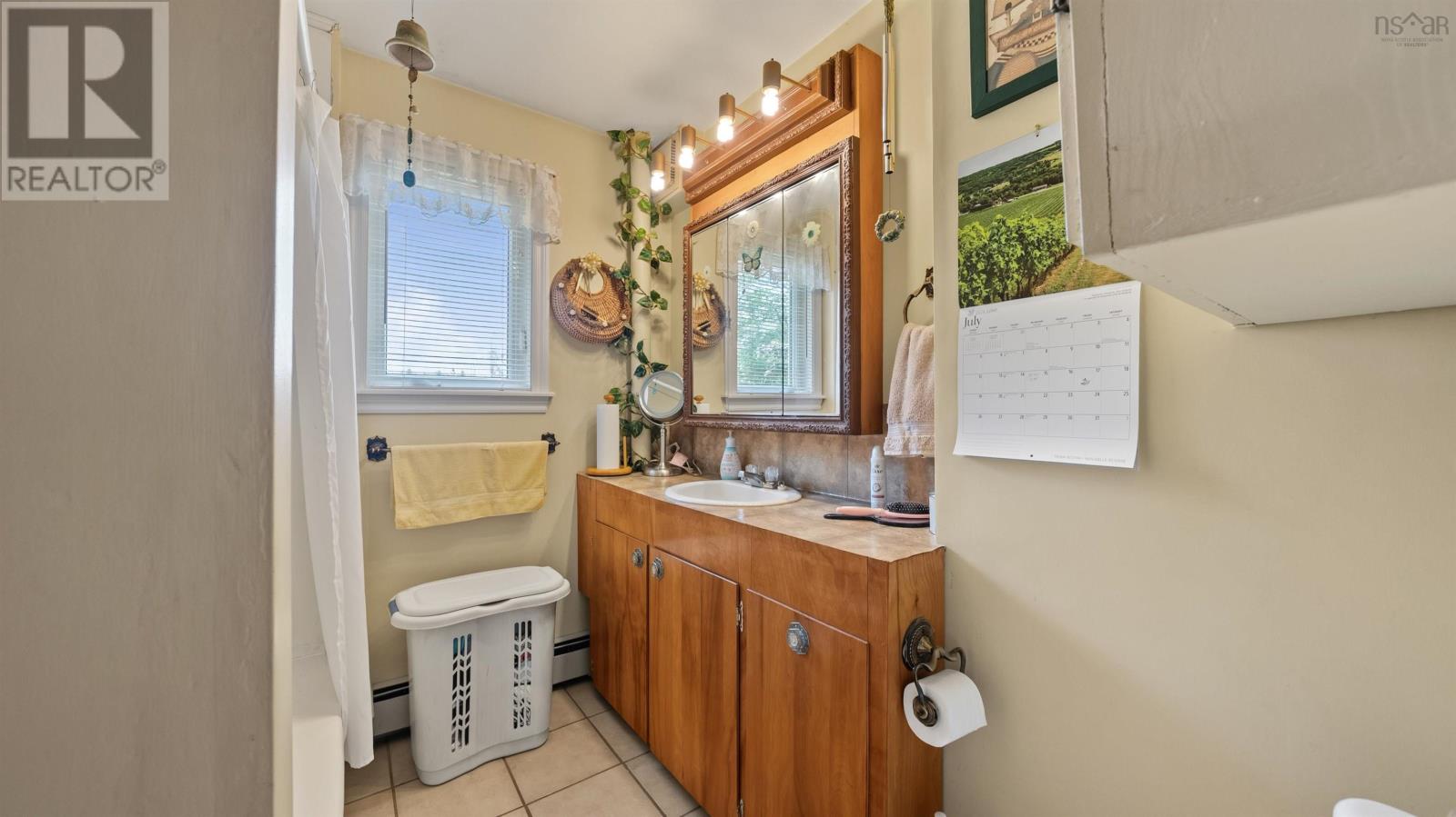 522 East River Road - 46