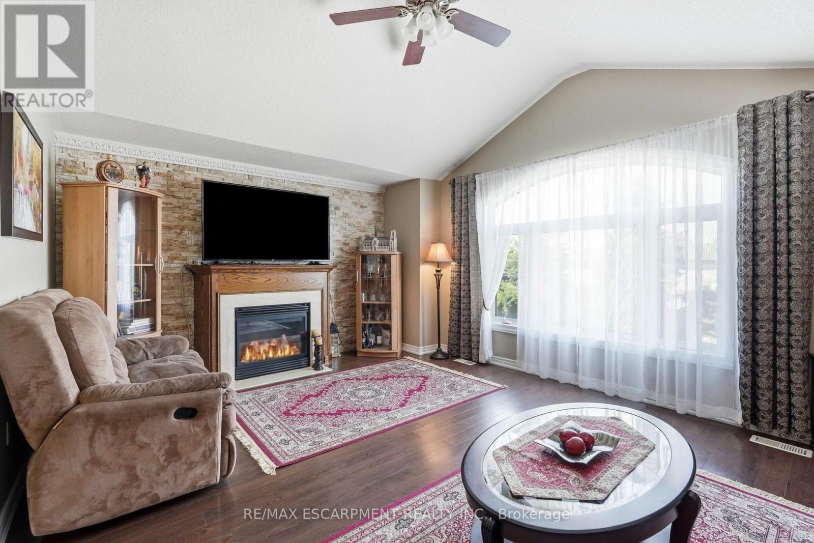 1332 BASELINE ROAD - 36