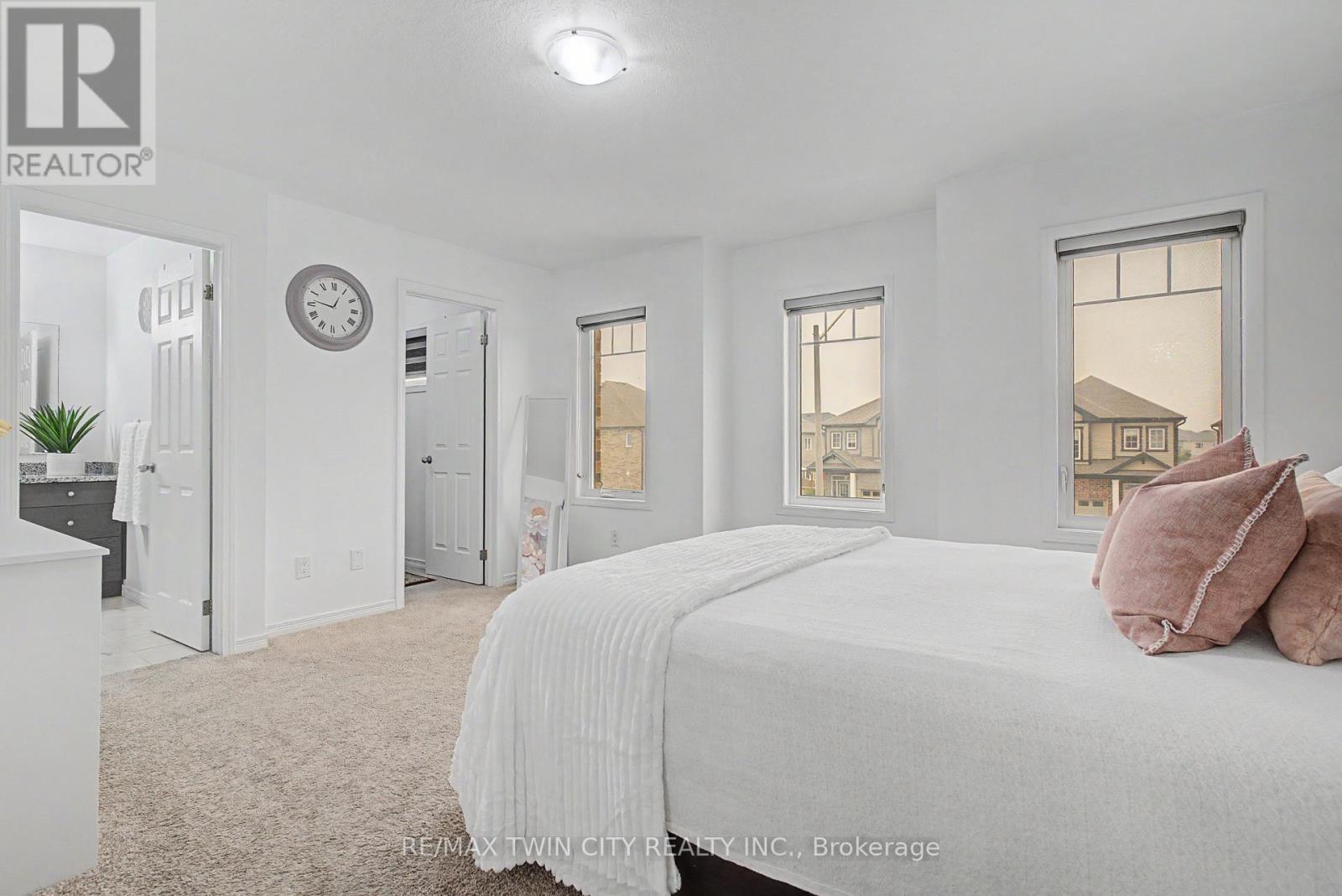 79 BEAUCHAMP DRIVE - 11