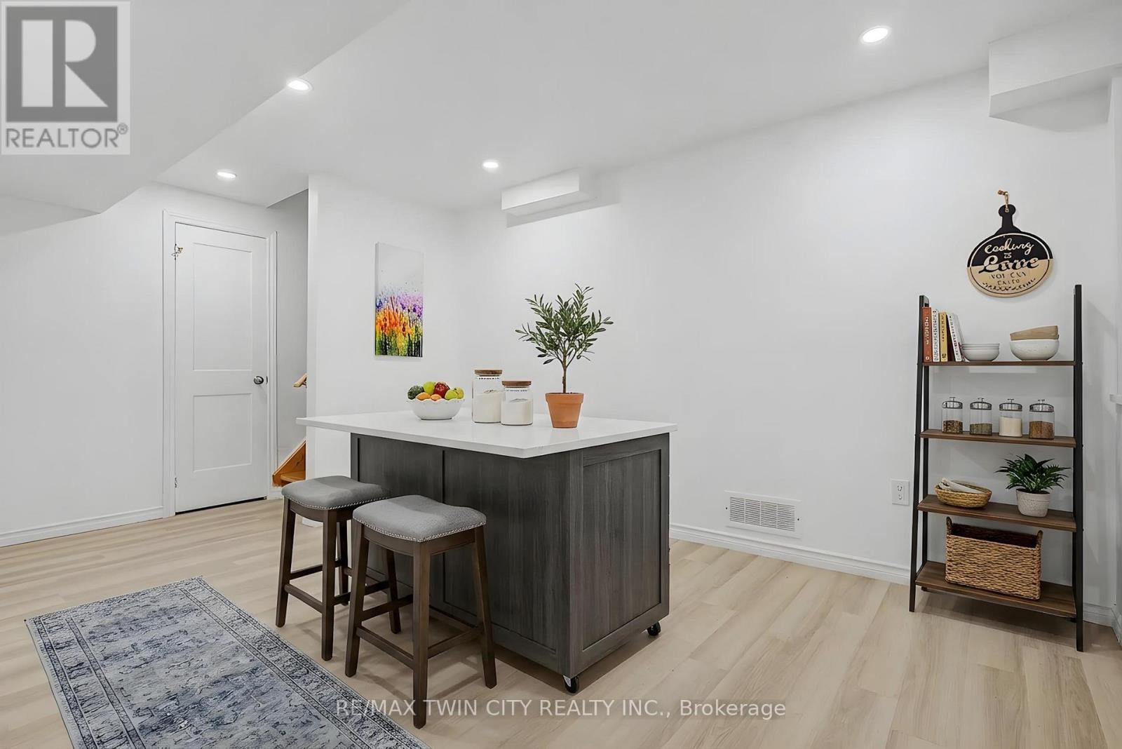 79 BEAUCHAMP DRIVE - 27