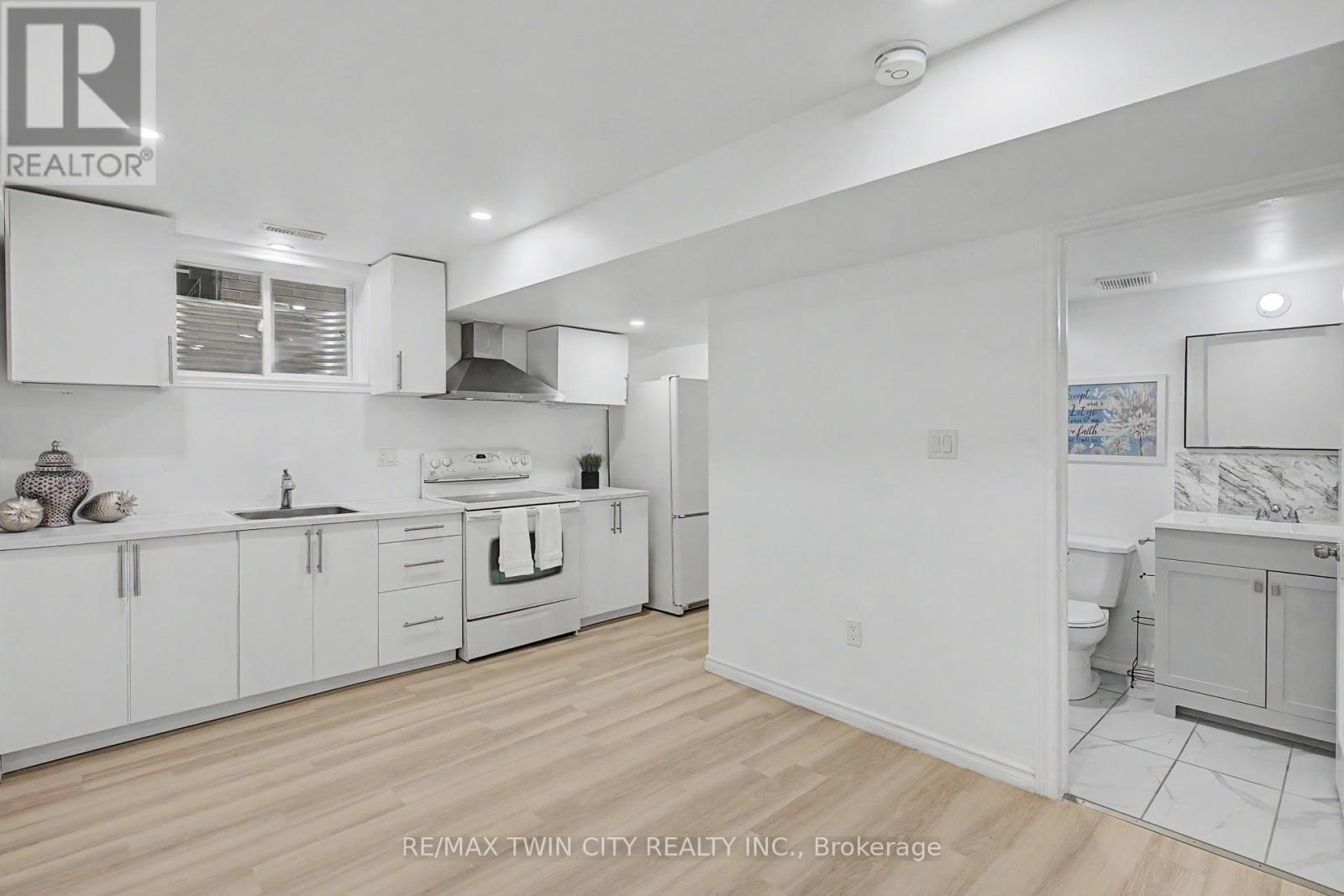 79 BEAUCHAMP DRIVE - 28