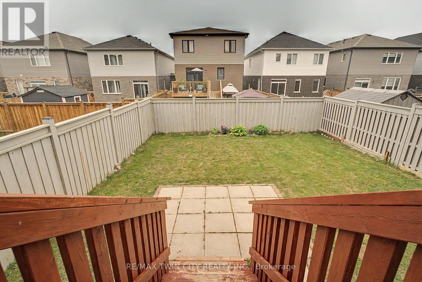 79 BEAUCHAMP DRIVE - 36