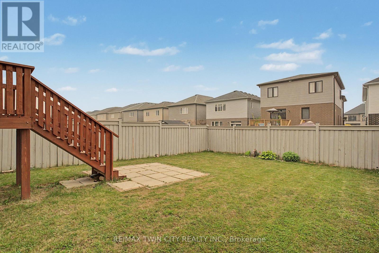 79 BEAUCHAMP DRIVE - 38