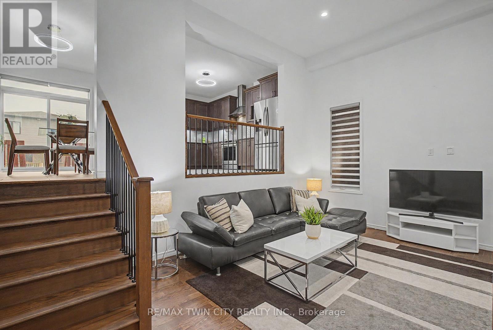 79 BEAUCHAMP DRIVE - 4