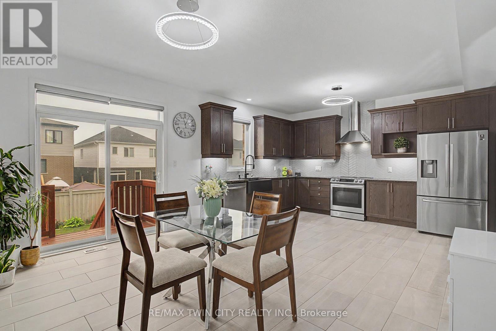 79 BEAUCHAMP DRIVE - 5
