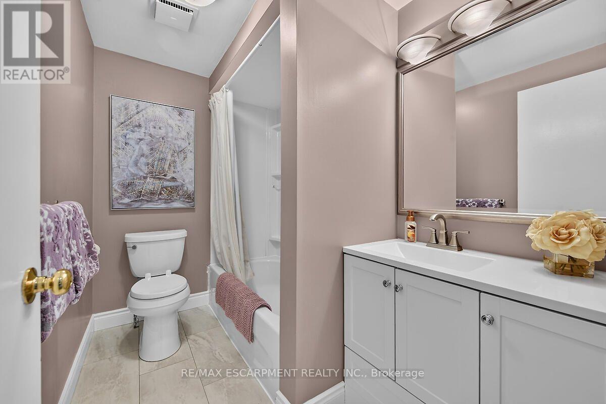166 ATHENIA DRIVE - 15