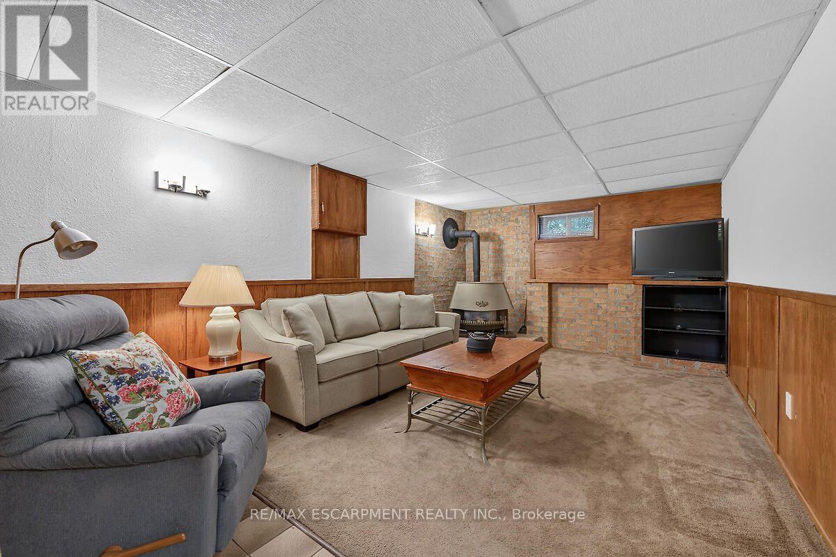 166 ATHENIA DRIVE - 23
