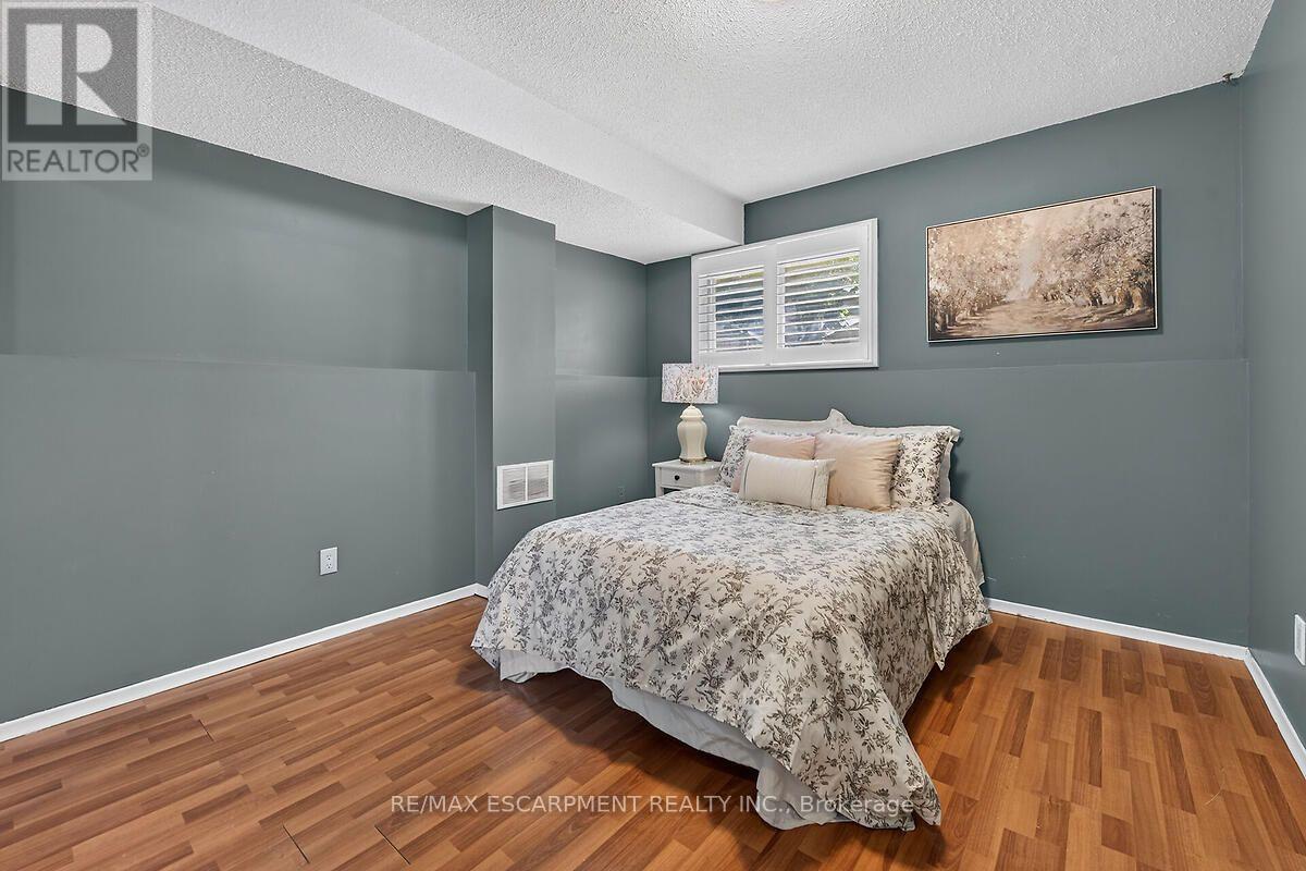166 ATHENIA DRIVE - 27