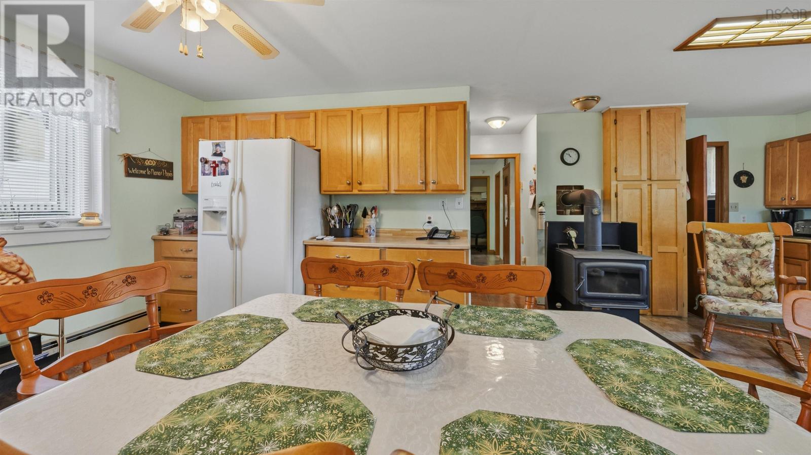 522 East River Road - 25