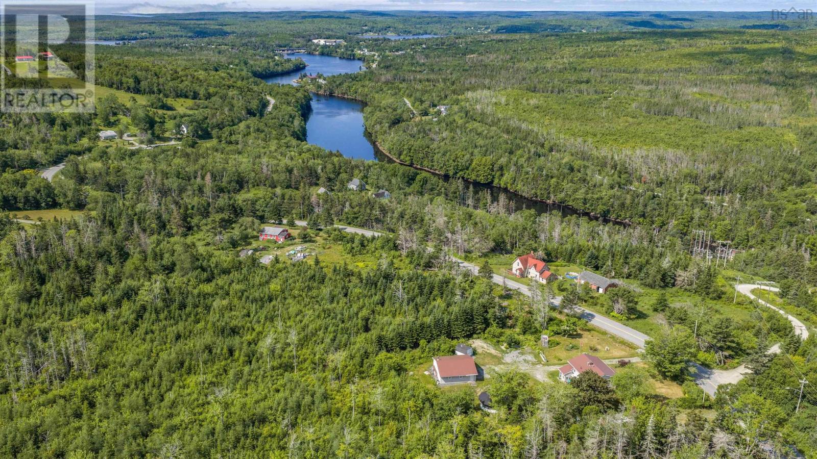 522 East River Road - 4