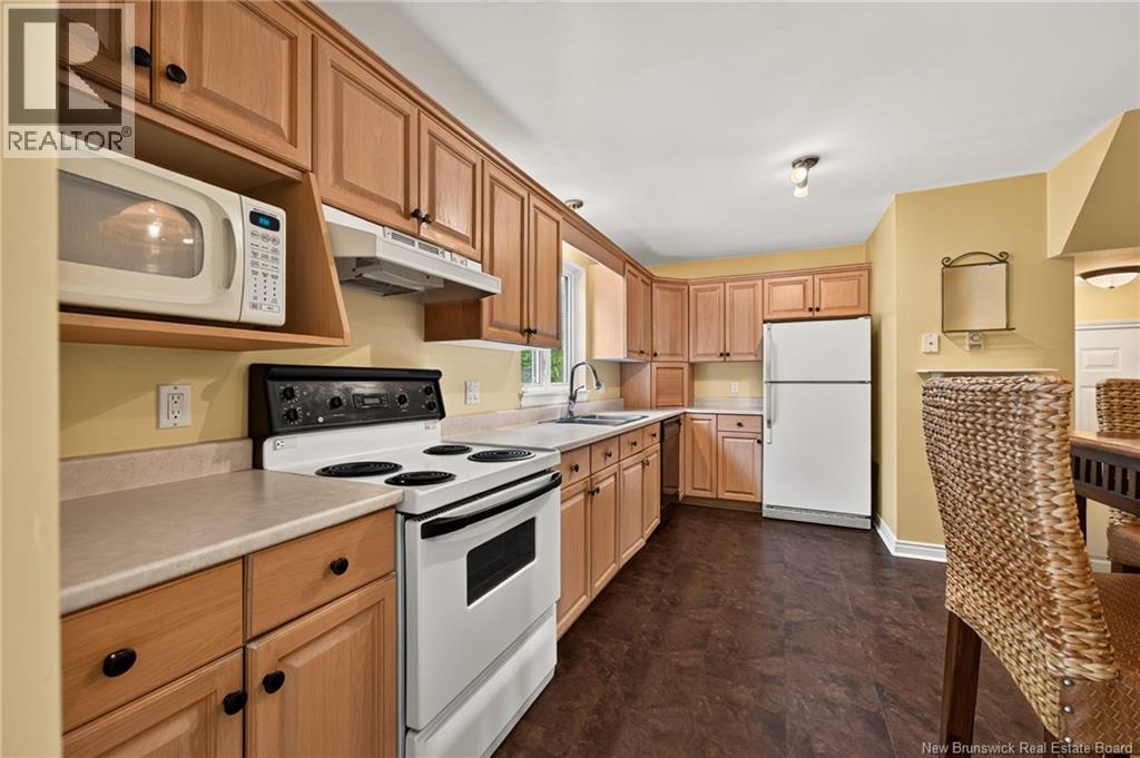 64 Bridlewood - 12