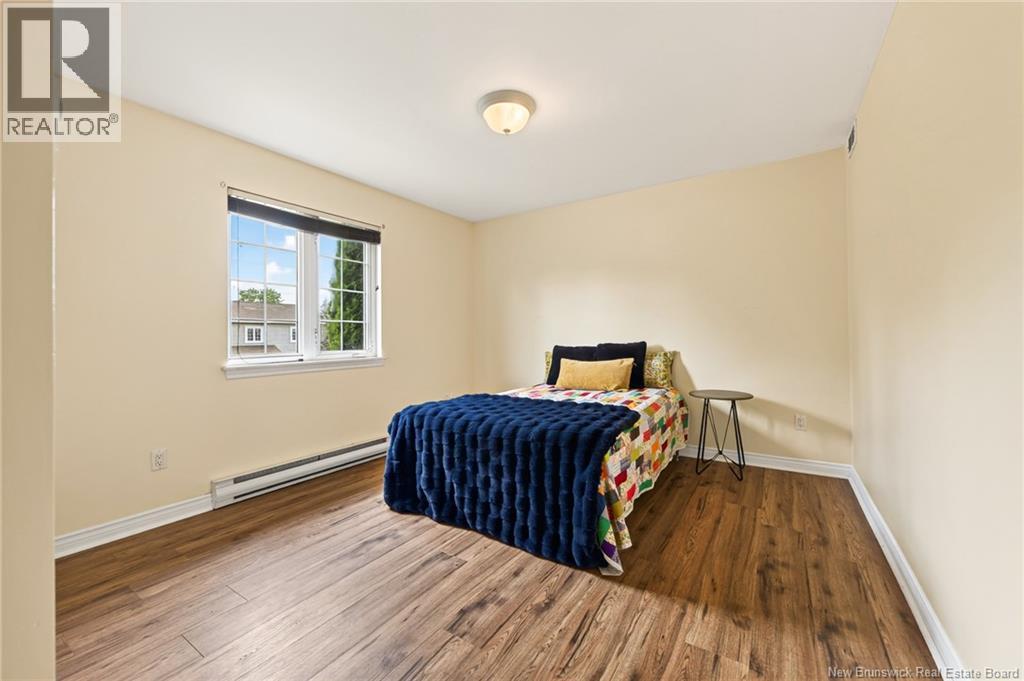 64 Bridlewood - 24