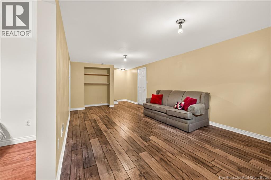 64 Bridlewood - 33