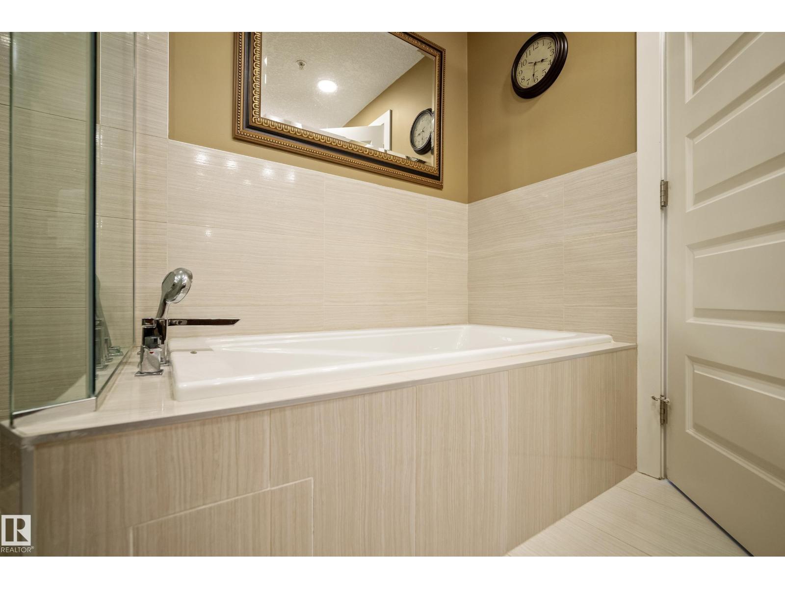 #405 1350 WINDERMERE WY SW - 28