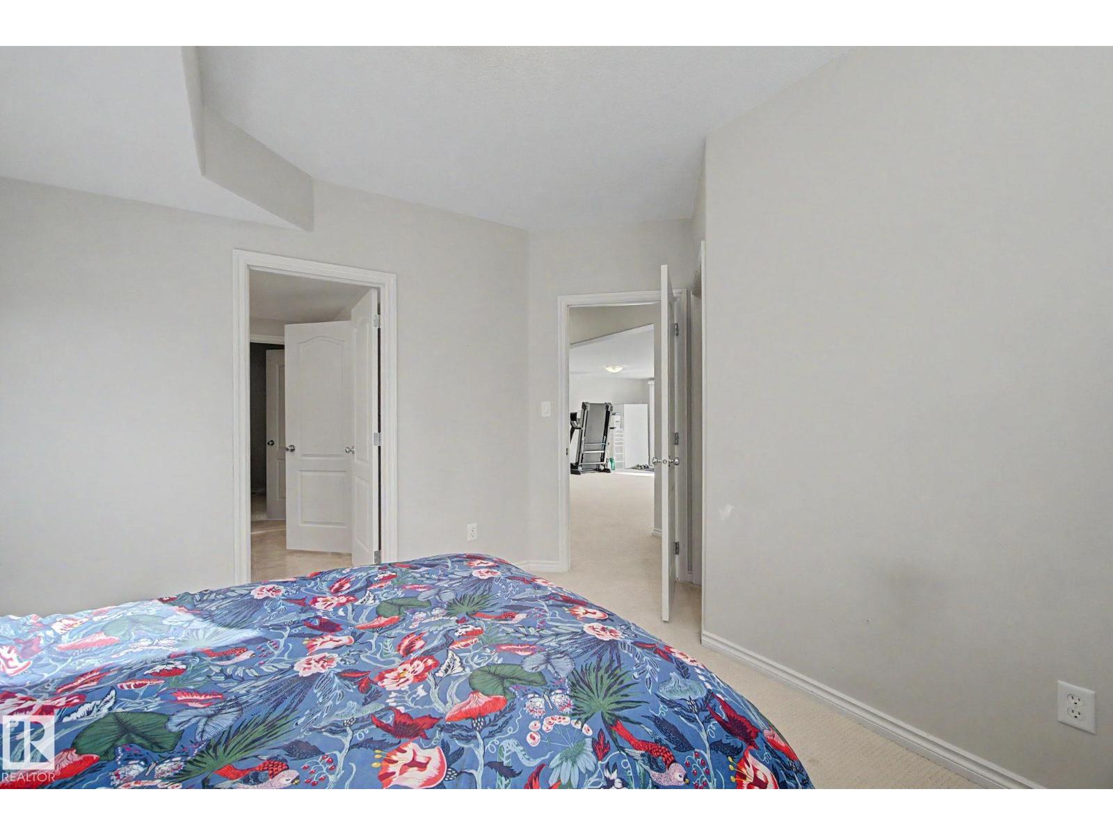 5111 TERWILLEGAR BV NW - 35