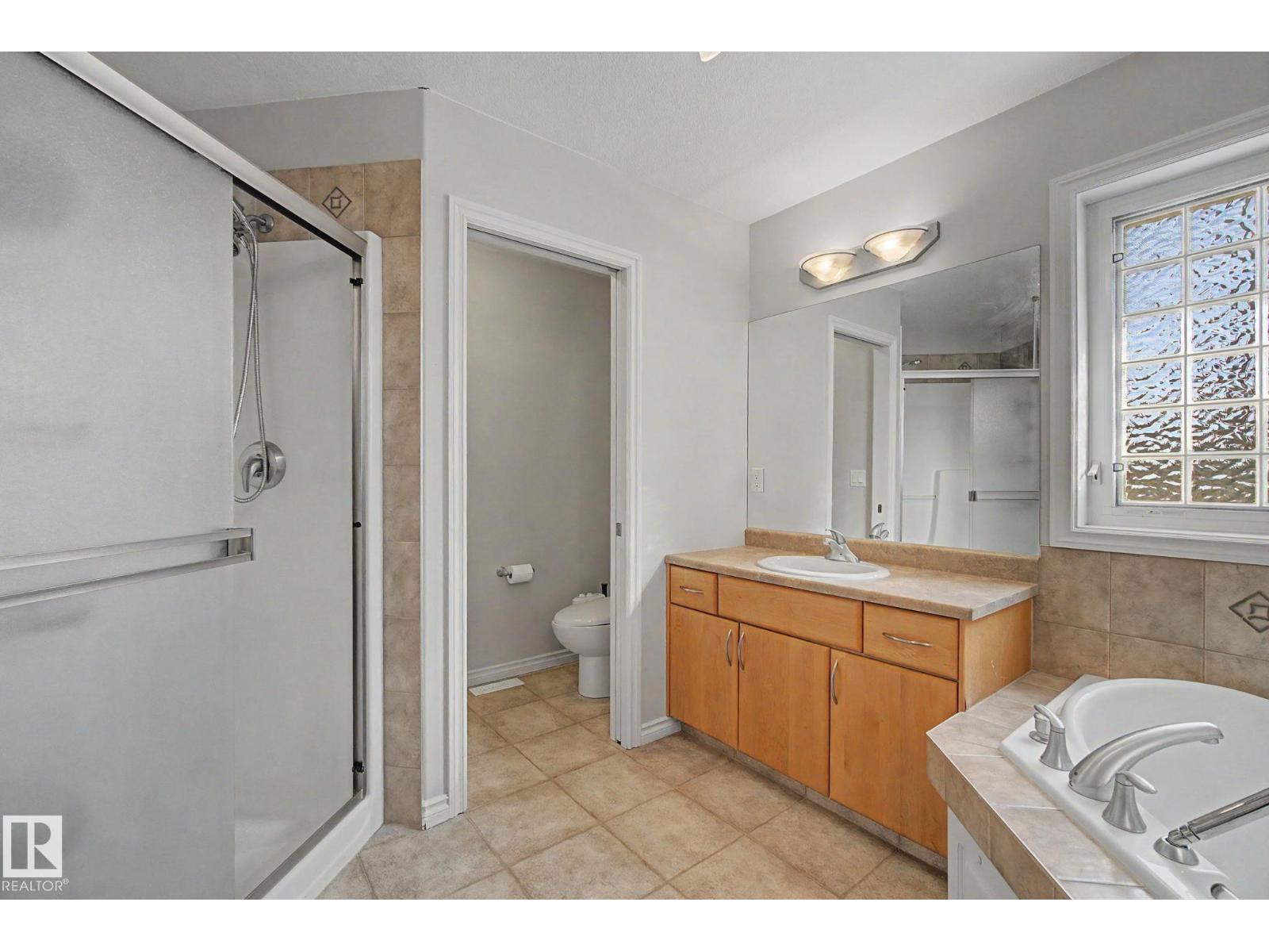 5111 TERWILLEGAR BV NW - 52