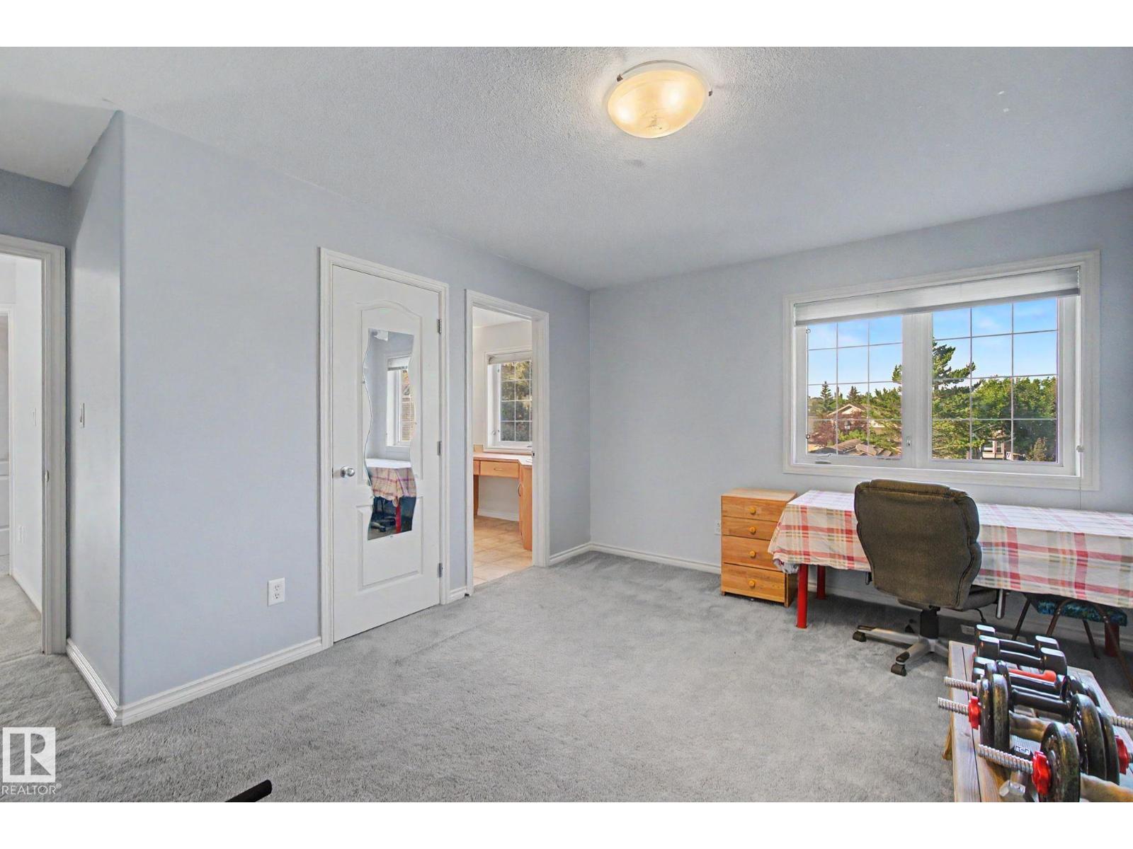 5111 TERWILLEGAR BV NW - 46
