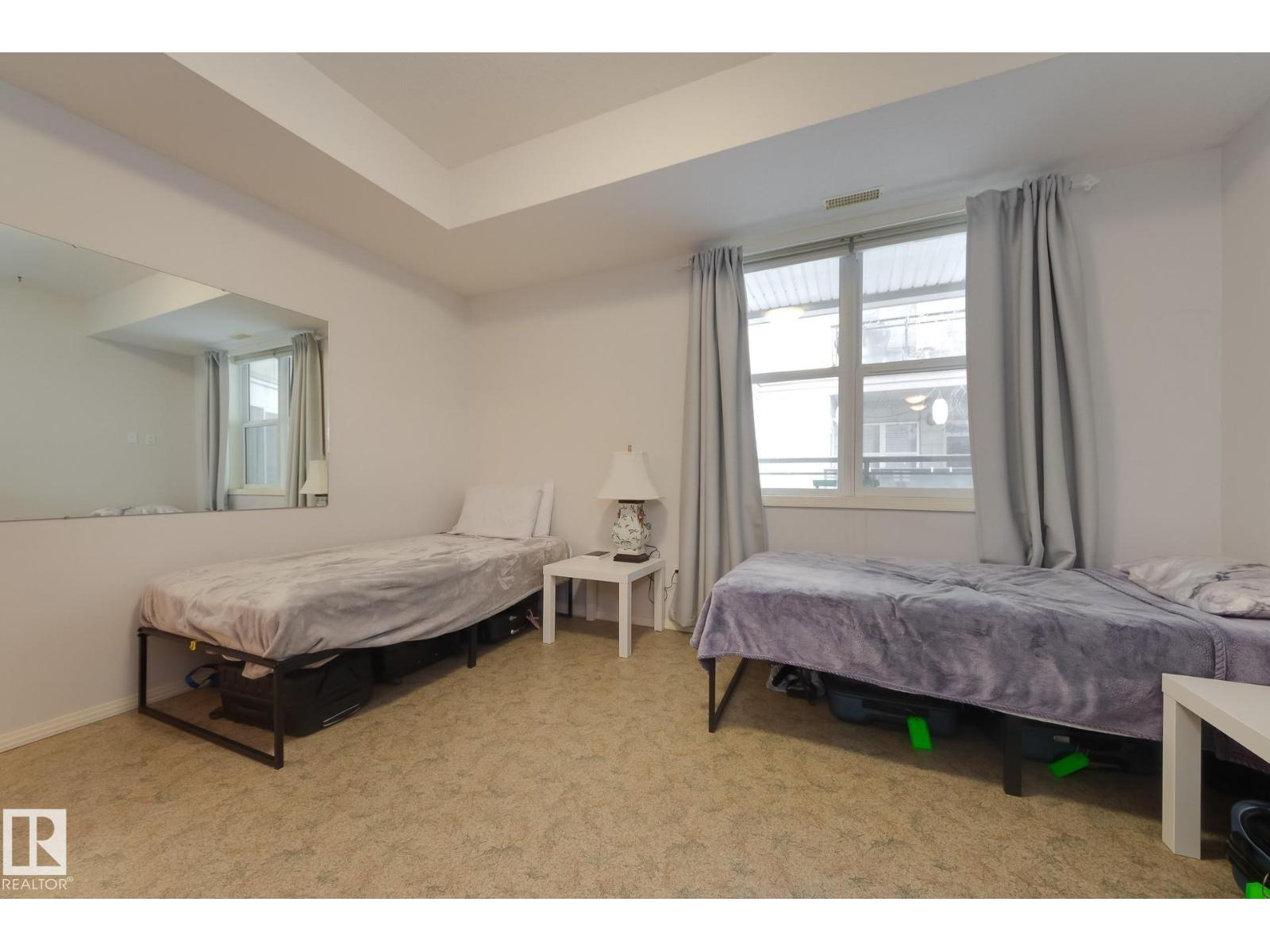 #162 4823 104A ST NW - 21