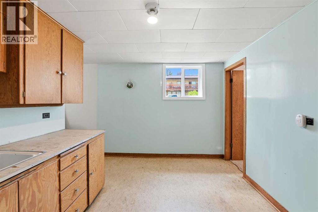 5114 44 Street - 21