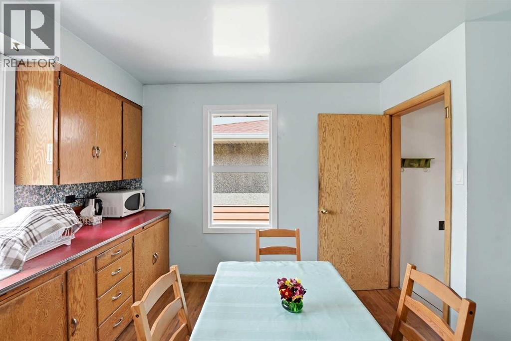 5114 44 Street - 17