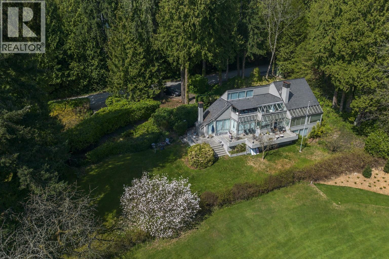 460 SOUTHBOROUGH DRIVE, West Vancouver